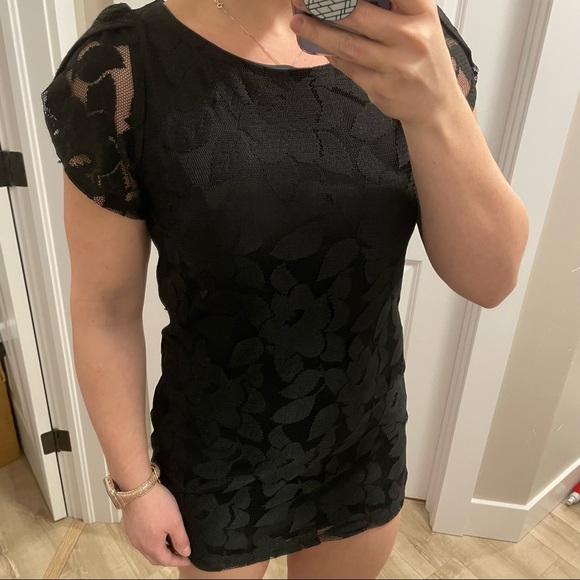 Mini black lace dress - Picture 7 of 7